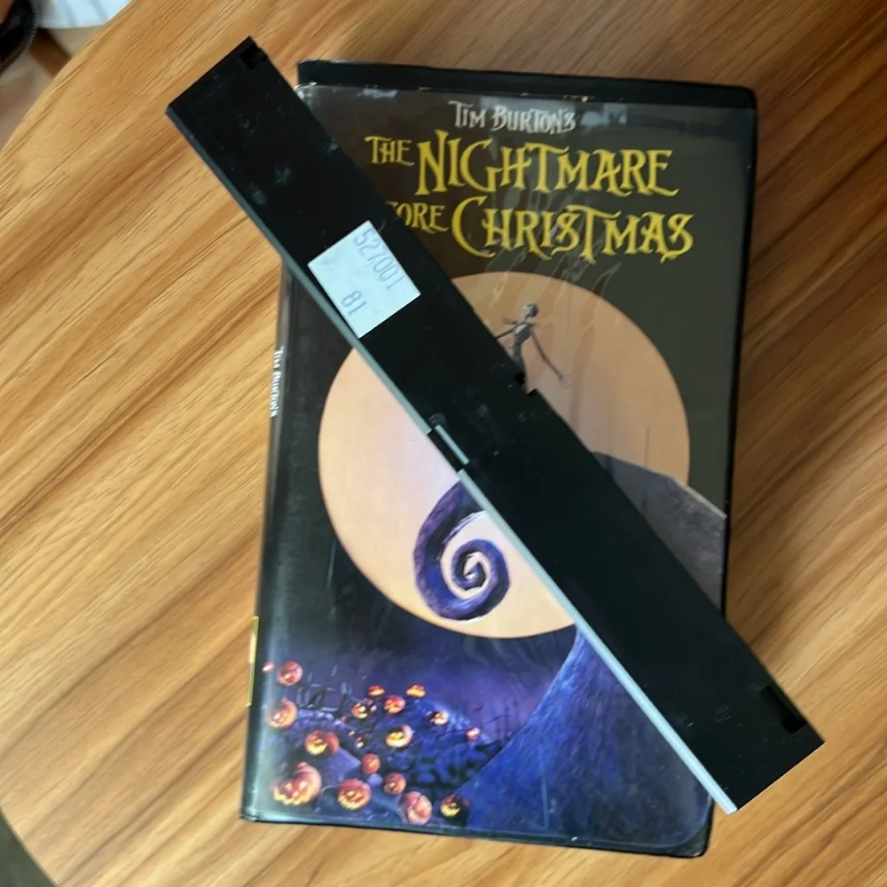 🎥 3/$21 🎥 VINTAGE VHS Tim Burton’s The Nightmare Before Christmas -UNTESTED - Picture 6 of 9